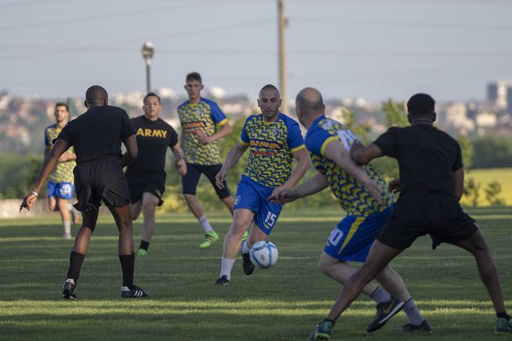 全球彩票APP — 体彩场景配图（资料示意）
